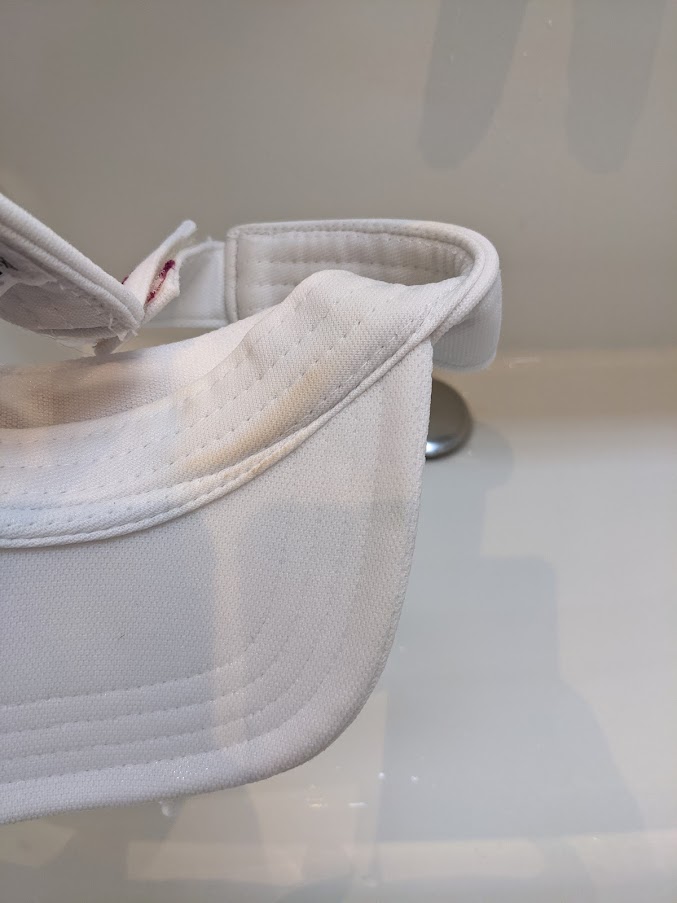 サンバイザーの汚れ