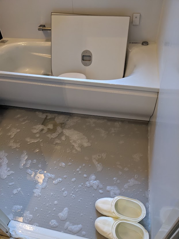 小物オキシクリーンでつけ置き